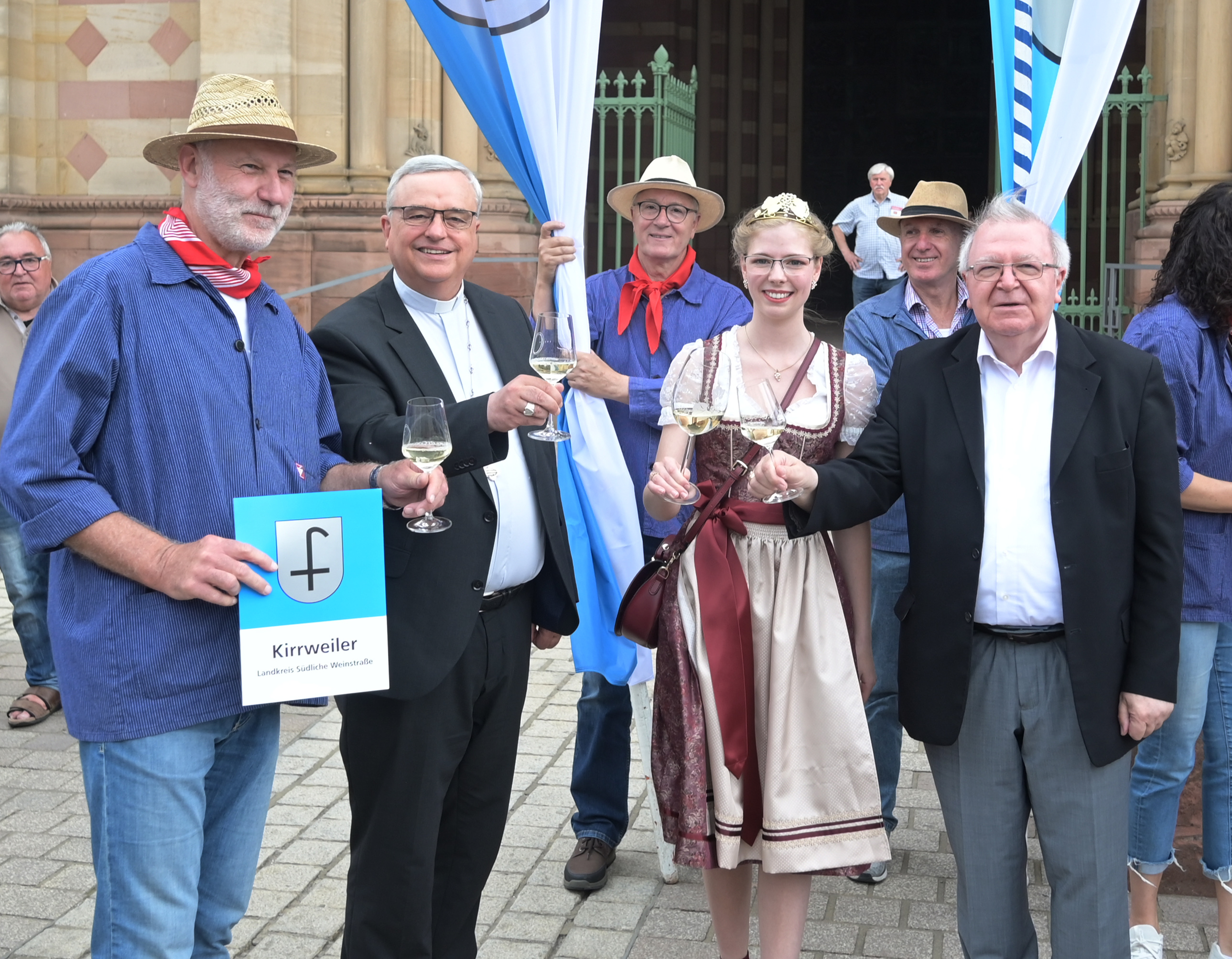 Speyerer Bischöfe nehmen Weinzehnt in Empfang Bistum Speyer